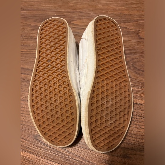 Classic Checkerboard Slip-On Shoe - Women’s - Size 8.5 - Picture 7 of 8
